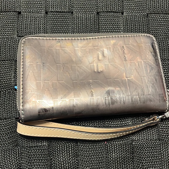 Michael kors phone wallet. Metallic silver with nude accent. - Picture 2 of 3